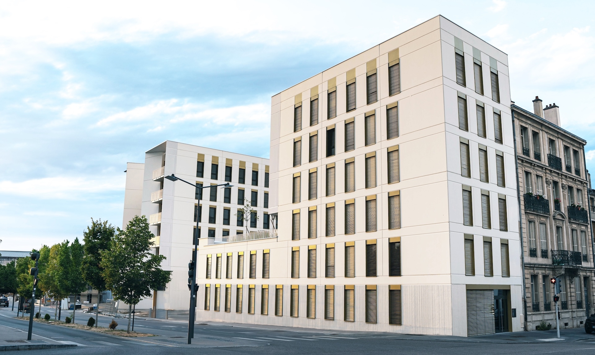 Prémur isolé : mur préfabriqué béton avec isolant thermique