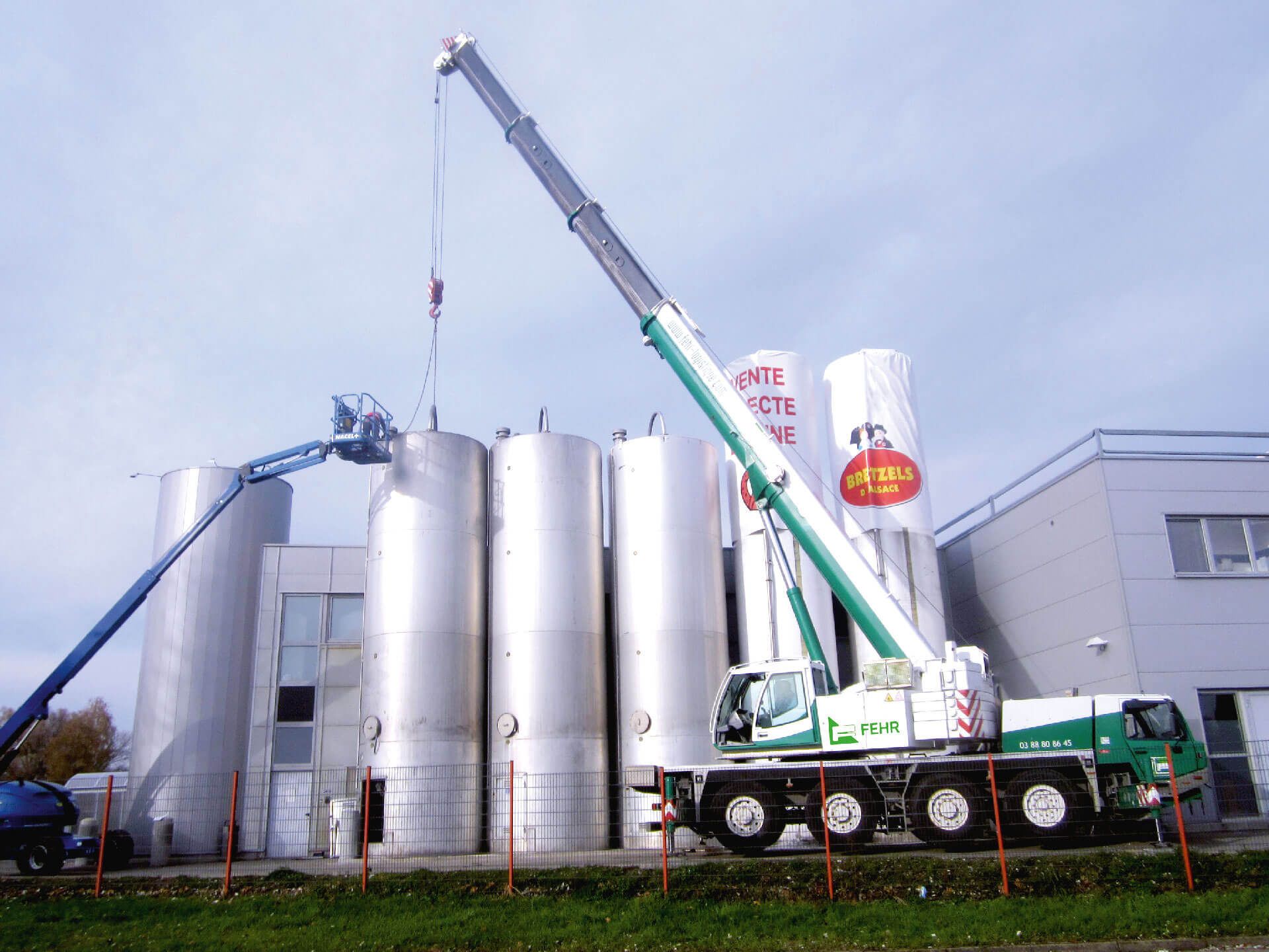 Fahrzeugkran 65T Ausleger 44M | FEHR Group